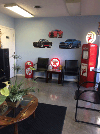 Dennis Halls Auto Service | Customer Waiting Area | 865-690-1151 | 221 Sherway Rd, Knoxville TN 37922